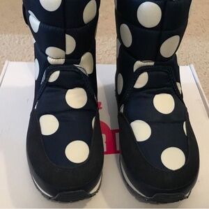 J.CREW GIRLS' RUBBER DUCK™ SNOWJOGGERS. SIZE: US 2 (EU 33)COLOR: NAVY DOT.